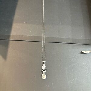 Elegant Silver Pendant Necklace